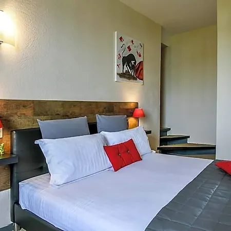 Hotel Auberge L'Estanquet 3*