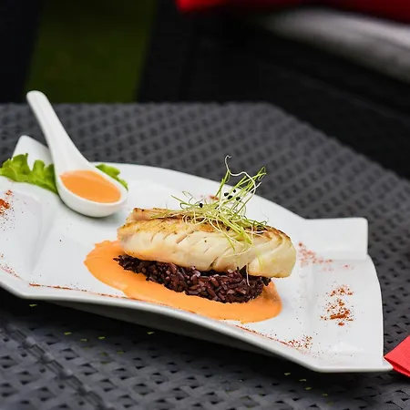 L'estanquet Szálloda 3*