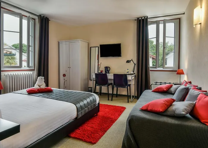 Hotel Auberge L'Estanquet 3*